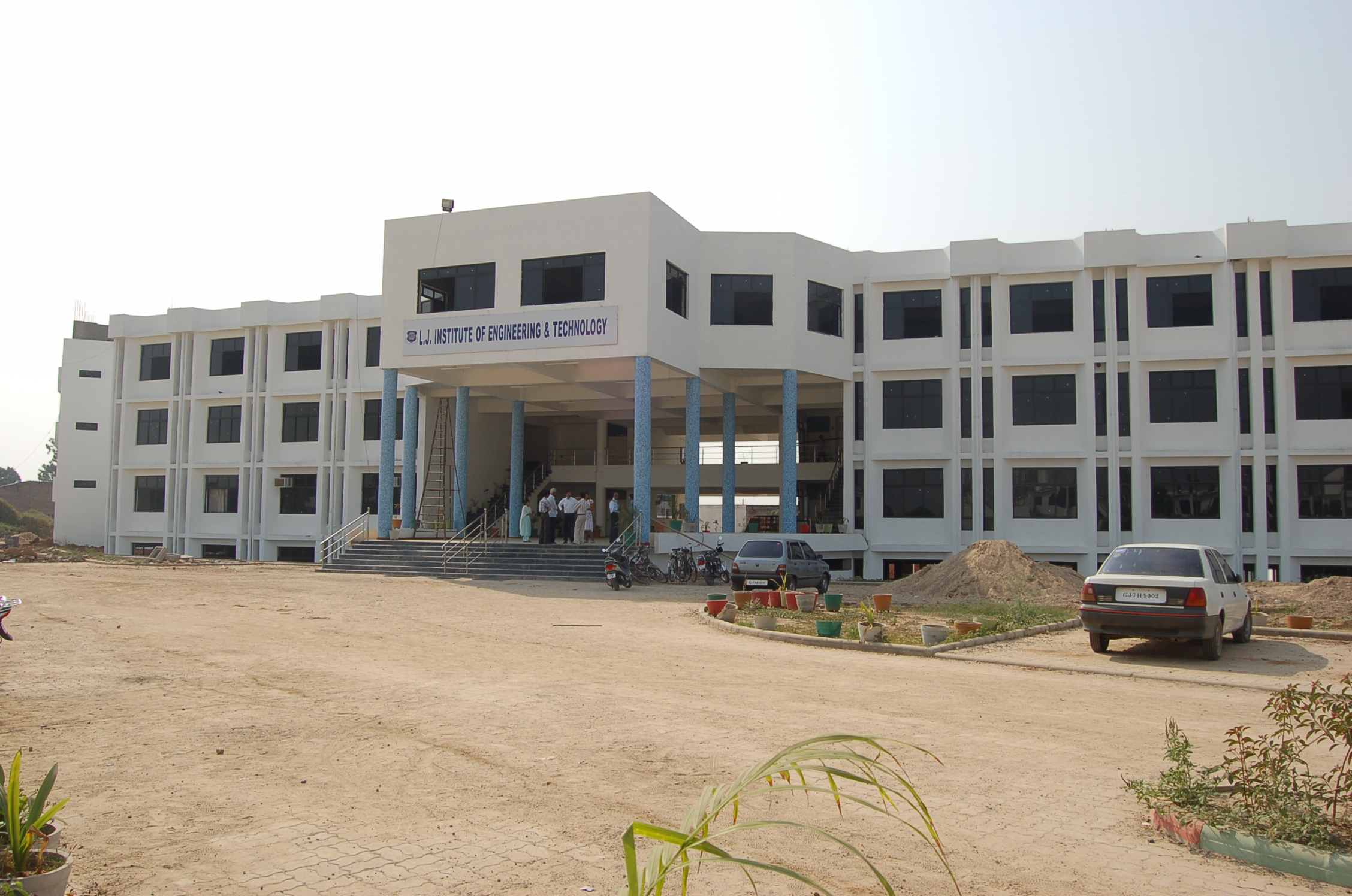 New L J Institute of Engineering & Technology